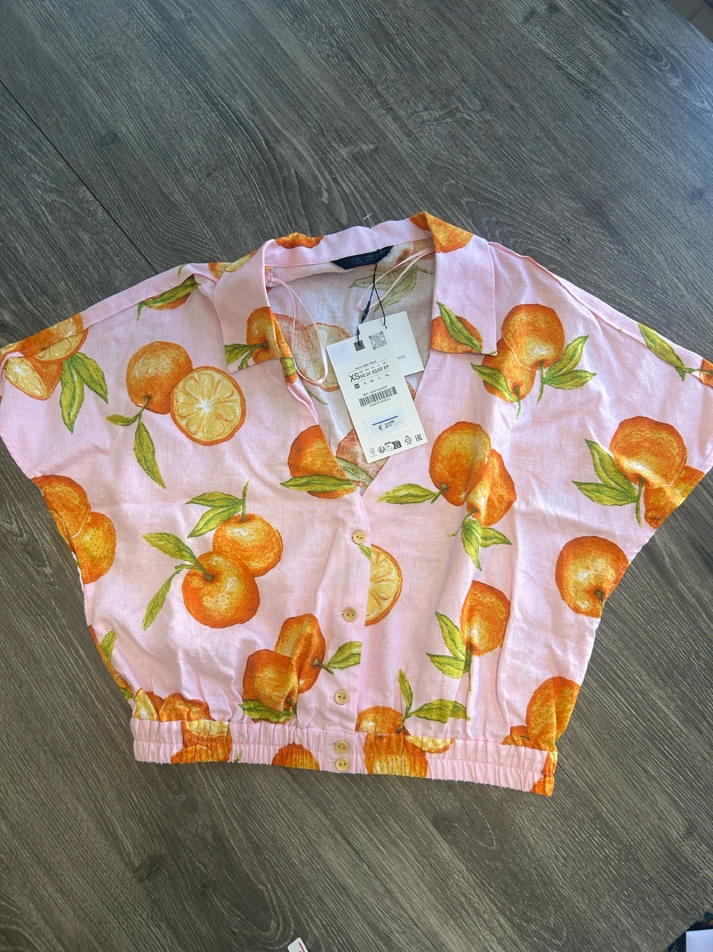 ZARA Top. Size XS. NEW